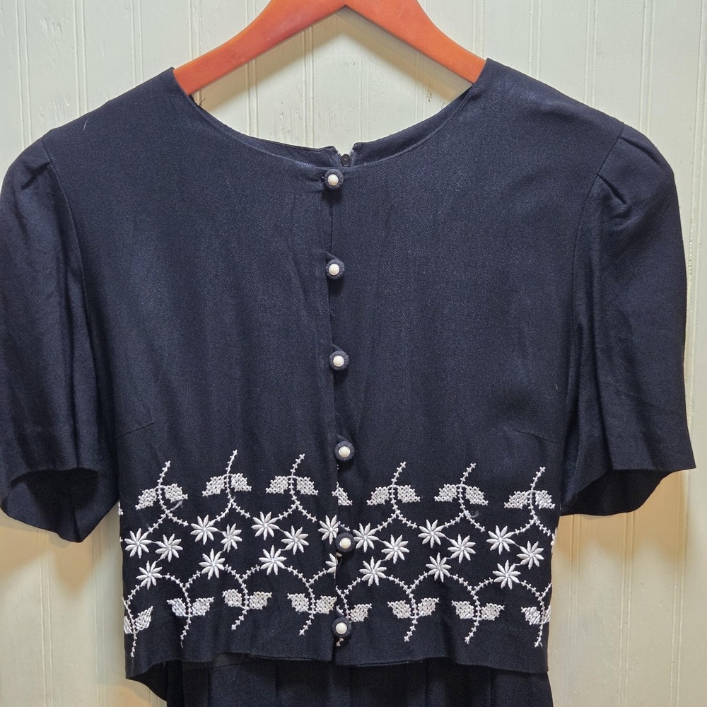 Peri Petites Dress Womens Medium Black‎ Floral Embroidered Maxi Short Sleeve